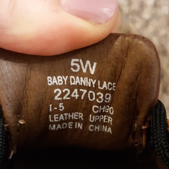 #551Stride rite toddler shoes. Size:5 - Picture 6 of 7